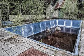 Piscine avant rénovation